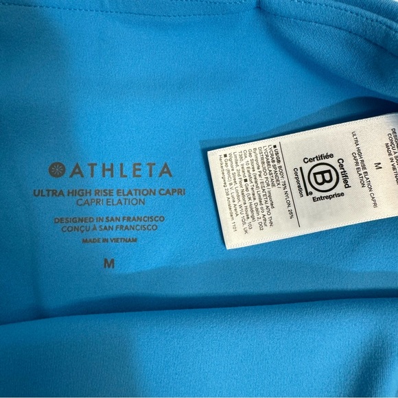 Athleta- Bright Aqua Ultra High Rise Elation Capri Leggings Womans Med - Picture 5 of 7